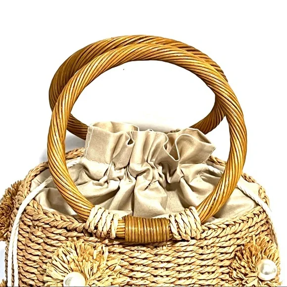 New NWT Woven Straw Pearl Round Bucket Bag - Picture 5 of 14
